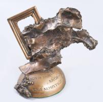 Győrfi Sándor (1951-): Civis Hotels Nívódíj. Bronz, 24x20 cm, jelzett.