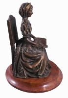 Józsa Lajos (1944- ) - Lórántffy Zsuzsanna. Bronz, márvány talapzaton, jelzett, m: 30 cm