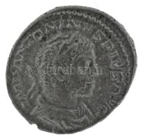 Római Birodalom 219 / Heliogabalus / Róma / Denarius Ag (3,55g) T:XF /  Roman Empire 219 / Elagabalus / Rome / Denarius Ag "IMP ANTONINVS PIVS AVG / [SVM[MVS SACERDOS AVG" Elagabalus standing left, sacrificing from patera over lit tripod altar, holding branch, star in field left (3,55g) C:XF RIC IV 146, Seaby RSC III 276