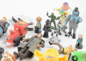 Kis doboznyi vegyes játék tétel, figurákkal