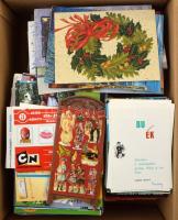 Több mint 1200 db vegyes MODERN üdvözlőlap sok egyedivel, kihajthatóval, dobozban / More than 1200 modern greeting postcards in a box