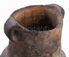 Kétfüles edény. Kárpát-medence, Avar kor, felülete sérült, m: 18 cm /// Two-handled vessel. Carpathi...