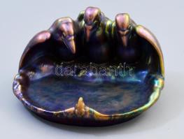 cca 1920/30 Zsolnay kisplasztika - keselyű figurákkal díszített névjegykártyatartó. Savmaratott felületű, többszínű, közte domináns kékes színű eozin mázakkal fedett finomfajansz, jelzett, kis kopásokkal, a béka figurája ragasztott, 17x14x10 cm