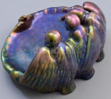 cca 1920/30 Zsolnay kisplasztika - keselyű figurákkal díszített névjegykártyatartó. Savmaratott felü...