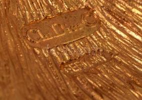 Christian Dior bross, jelzett, aranyozott réz, kristály, d: 9,5 cm, nem hozzávaló dobozzal