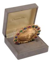 Christian Dior bross, jelzett, aranyozott réz, kristály, d: 9,5 cm, nem hozzávaló dobozzal