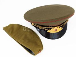 Szovjet, orosz katonai egyenruha garnitúra: nadrág, zubbony, gyakorló- és díszelgő sapka