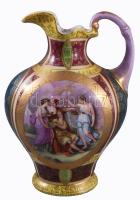 Csehszlovák porcelán váza antik jelenettel, matricás, jelzett, kopásnyomokkal, m: 28 cm