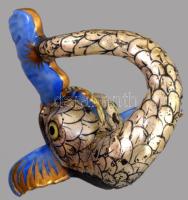 Herendi óherendi koi hal figura, ezüstös festéssel, jelzett, kopott, 6,5x 4,5 cm