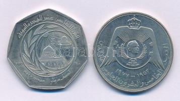 Jordánia 1977. 1/4D Cu-Ni "Ezüstjubileum - I. Huszejn király" + 1980. 1/2D Cu-Ni "Hidzsra - Mohamed vándorlásának tizenötödik évszázada" T:AU,XF Jordan 1977. 1/4 Dinar Cu-Ni "Silver Jubilee - Hussein I" + 1980. 1/2 Dinar Cu-Ni "The Hijra - Fifteenth Century of the Migration of Mohammed" C:AU,XF Krause KM#30, KM#42