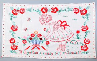 Kézzel hímzett gyermek falvédő, "Helyettem kis virág tégy vallomást" felirattal, 46x77 cm