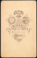 cca 1870 Elegáns fiatal férfi kackiás bajusszal, vizitkártya Simonyi Antal pesti műterméből, kissé k...