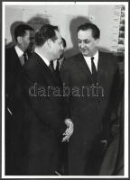 1971 Budapest, A. V. Filipcsenko űrhajós ezredes és B. N. Rogyionov professzor Távközlési Kutató Int...