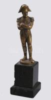 Hans Keck (1875-1941) után: Napóleon. Öntött bronz, márvány talapzaton, m: 14 cm