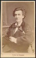 cca 1870 Fiatalember csokornyakkendővel, vizitkártya Klösz György budapesti műterméből, 10x6 cm