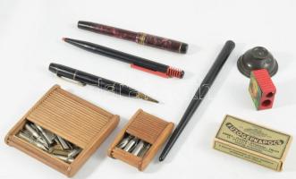 Zacskónyi vegyes íróasztali tétel.