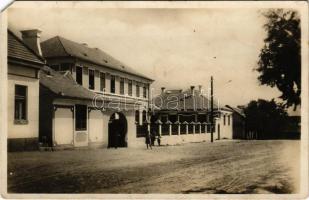 1939 Budapest XXI. Csepel, Kossuth Lajos utcai elemi iskola, hátoldalon matricák. Gáspár kiadása (EM)