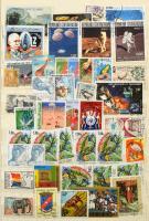 Motívum bélyegek az egész világból valamint vegyes országok 17 db berakóban ebből 8 db A/4, a többi közepes, album, stb. Érdekes anyag, világgyűjtőnek vagy összeállítónak, vagy felbontásra ajánljuk!