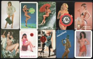 10 db hölgyeket ábrázoló és erotikus kártyanaptár
