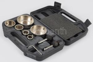 Koronafúró készlet dobozában