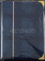 32 lapos, A/4-es berakó kék borítóval, jó állapotban