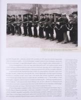 Molnos Péter, szerk: 1919. Az őszirózsás forradalom és a Tanácsköztársaság, ismeretlen képei.. Bp., ...