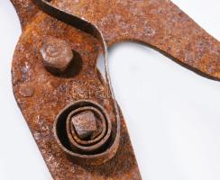 2 db régi vas ágvágó. 25 cm