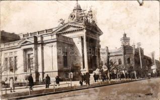 1932 Chisinau, Kisinyov, Kisjenő, Kichineff; Centrul / street view, town hall (b)