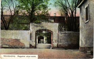 1915 Sátoraljaújhely, Megyeház udvar-részlet. Fő- és különlegességi tőzsde (EK)