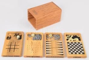 Játék panel, benne 4 klf kihúzható játéktáblával, 16x10 cm