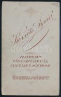 1909 Kislány portréja, vizitkártya Kováts Árpád érsekújvári (Nové Zámky) műterméből (,,Kováts Árpád ...