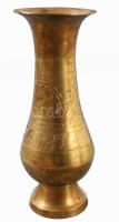 2 darab indiai réz váza, egyik horpadással, m: 26,5 cm