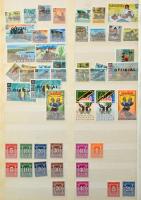 Kelet-afrikai angol gyarmatok tartalmas gyűjtemény, sok száz bélyeg teljes sorokkal, sok régivel, jo...