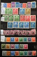 Készlet a 20-as 30-as évekből 16 lapos nagy berakóban, kicsit vegyes minőség. (Évekkel ezelőtt árazv...