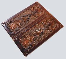 cca 1895-1910 Faragó Lajos Czegléd kályhacsempe és tisztítózáró, sérüléssel, d: 12 cm, 24x22 cm