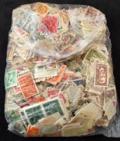 0,25 kg 1950 előtti áztatott bélyeg, ömlesztve zacskóban