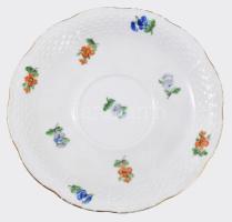 Herendi porcelán teás csésze. Kézzel festett, jelzett, kis kopással