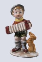 Wagner &amp; Apel Bertram kutyájának harmonikázó fiú. Jelzett, kézzel festett, hibátlan, m: 12 cm