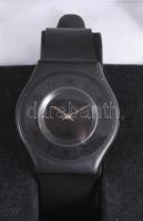 Swatch extra vékony kvarc óra, óradobozban 34 mm
