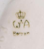 Wagner &amp; Apel Bertram udvarló fiú. Jelzett, kézzel festett, hibátlan, m: 12,5 cm