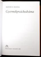 Hilarion Petzold - Gabriele Ramin: Gyermek-pszichoterápia. Bp., 2002, Osiris. Kiadói kartonált papír...