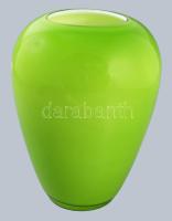 Kétrétegű olívazöld hutaüveg váza. Jelzés nélkül, hibátlan, m: 22 cm