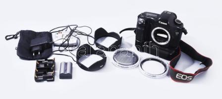 Canon EOS 5D fényképezőgép, kiegészítőkkel.