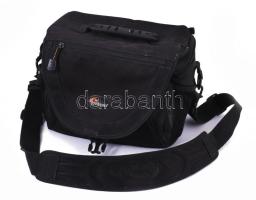 Lowepro Nova 3 AW fotós táska, belül folttal, cca 30x20 cm
