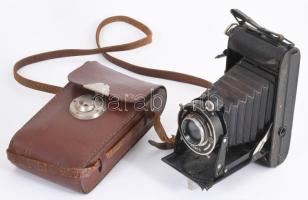 Gauthier Pronto kamera Laack Pololyt f:4,5, F 10,5 objektívvel. Közepes állapotban