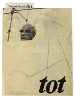 Amerigo Tot. A művész, Amerigo Tot (1909-1984) szobrászművész által DEDIKÁLT példány! Szerk.: Moldován Tamás. Bp.,[1983.],Idegenforgalmi Propaganda és Kiadó Vállalat, 176+4 p. Gazdag fekete-fehér képanyaggal illusztrált. Kiadói egészvászon-kötés, kiadói papír védőborítóban.