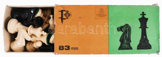 Teljes sakk figura készlet dobozában + összehajtható sakktábla