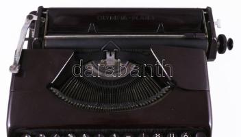 1939-1940 Olympia Plana írógép, 30x33 cm