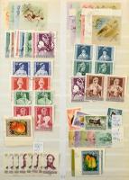 1940-1970 magyar tétel 16 lapos A4-es berakóban (dohos)