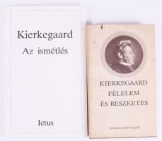 Kierkegaard: Az ismétlés. Ford., a jegyzeteket és az utószót írta: Gyenge Zoltán. [Szeged], 1993, Ictus, 136+(2) p. Első magyar kiadás. Kiadói papírkötés. + Kierkegaard, Soren: Félelem és reszketés. Bp., 1986, Európa. Kiadói egészvászon kötés, kiadói papír védőborítóban, a hátsó borító felső sarkán sérüléssel.